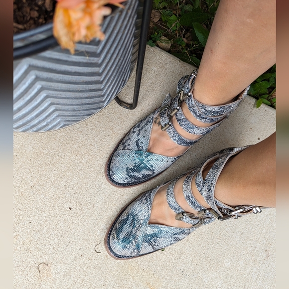 Custom one of a kind Freebird booties, Felicity size 8 - Picture 3 of 5